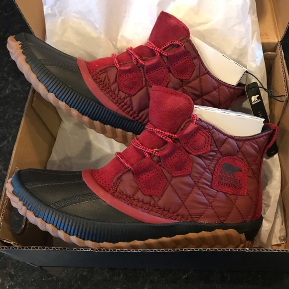 out n about plus camp waterproof bootie sorel